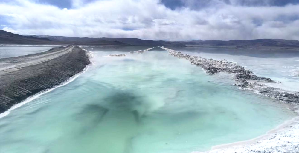 倍头条 | 厚积薄发，，，，，，，，尊龙凯z6mg官网与西藏矿业签署研发相助协议！