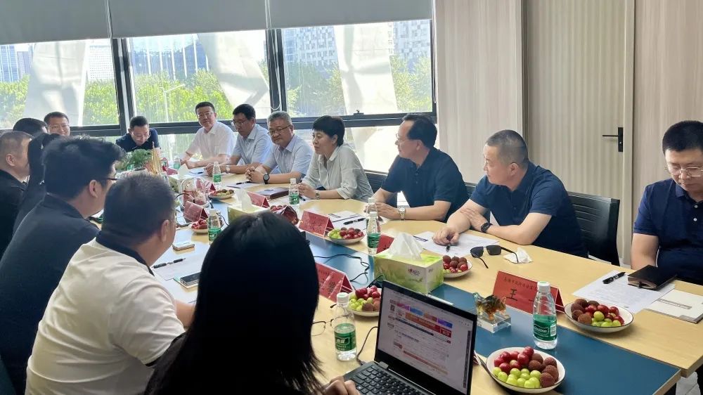 倍头条 | 乌海市市委副书记、市长崔景英一行莅临尊龙凯z6mg官网旅行指导